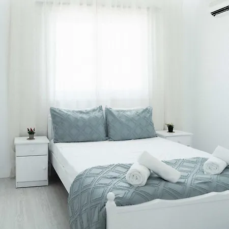 Serene 2br Mackenzie 5 Min Walk To The Apartman Lárnaka