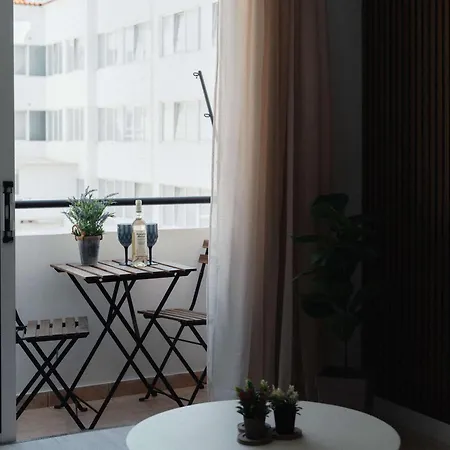 Apartman Serene 2br Mackenzie 5 Min Walk To The Lárnaka